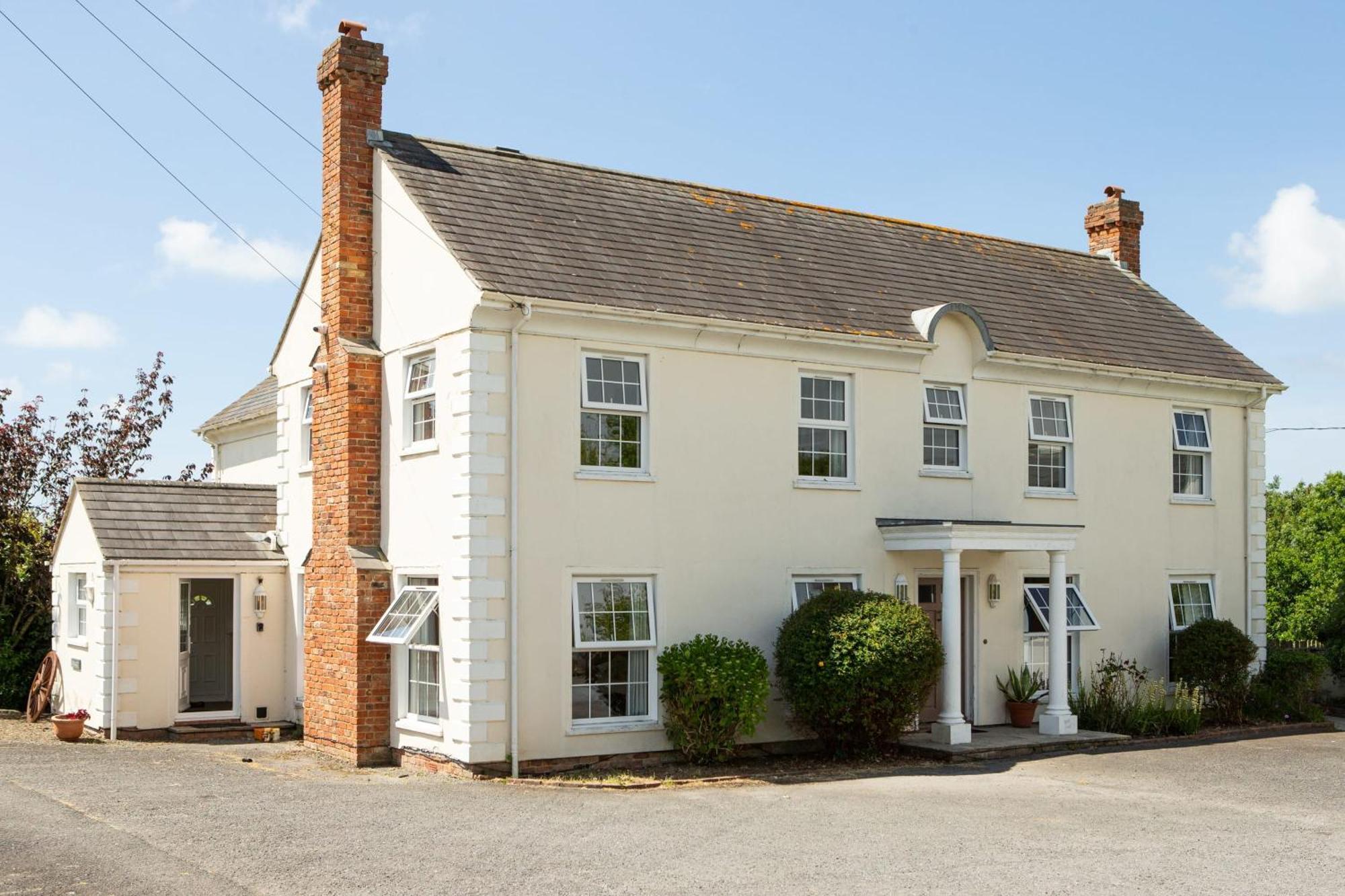 Stunning 6 Bedroom Cottage Near Cornish Coast Bude Extérieur photo